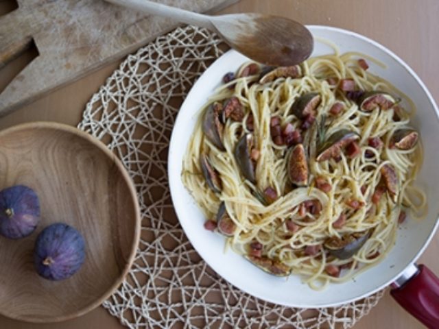 Spaghetti con fichi e Speck Alto Adige IGP